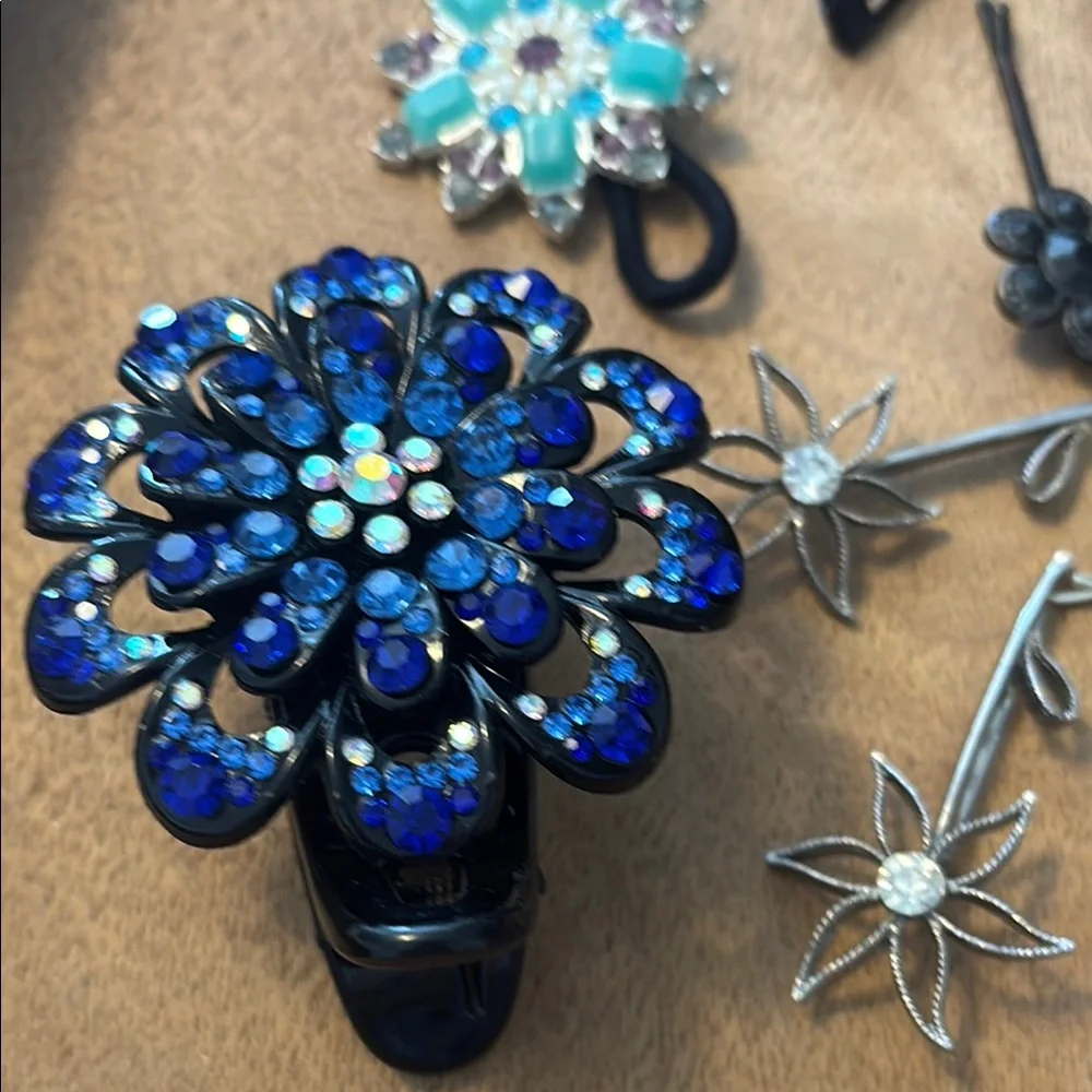 Chic Silver and Blue Hair Accessories Collection